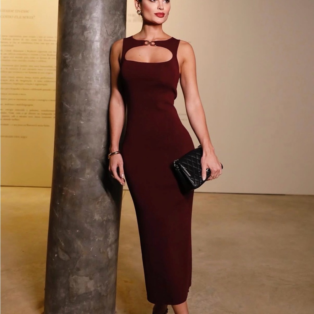 Sleeveless Cutout Midi Dress in Deep Burgundy - Zara - Small